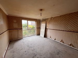 Lounge- click for photo gallery